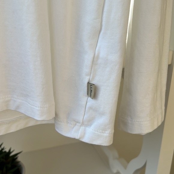 LL Bean Soft Stretch Supima Long Sleeve Scoop Crew Neck Long Sleeve T Shirt Sz M - Picture 2 of 7